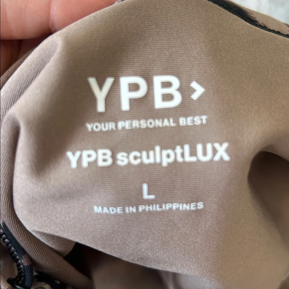 Workout tank - Picture 4 of 4